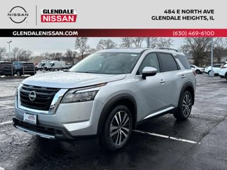 New 2025 Nissan Pathfinder Platinum image 1