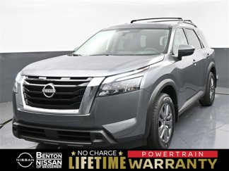 New 2025 Nissan Pathfinder SV image 1