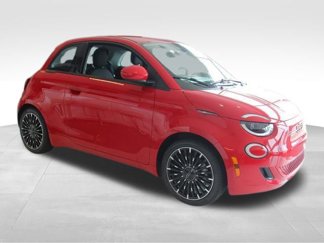New 2024 FIAT 500 e (RED) image 1