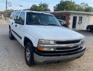 Used 2004 Chevrolet Suburban 4WD image 1