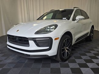 Certified 2025 Porsche Macan image 1