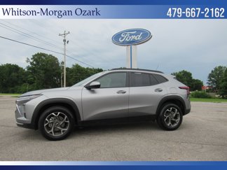 Used 2025 Chevrolet Trax LT w/ Driver Confidence Package image 1