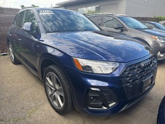 Certified 2025 Audi Q5 2.0T Premium image 1