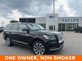 Used 2024 Lincoln Navigator Premiere image 1
