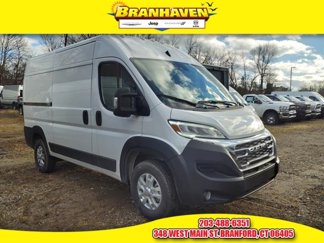 New 2025 RAM ProMaster 2500 w/ Quick Order Package 22G SLT image 1