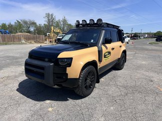 Used 2022 Land Rover Defender 110 X-Dynamic SE image 1