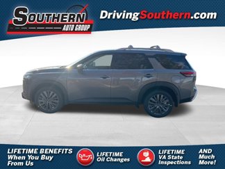 New 2025 Nissan Pathfinder SL w/ SL Premium Package image 1