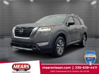 New 2025 Nissan Pathfinder SL image 1