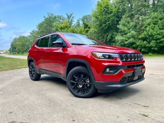 New 2025 Jeep Compass Latitude image 1