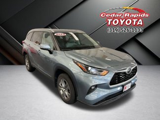 Certified 2022 Toyota Highlander XLE image 1