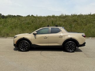 Used 2023 Hyundai Santa Cruz SEL Premium video 2