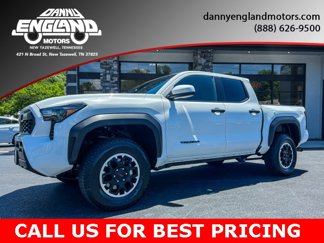 Used 2025 Toyota Tacoma TRD Off-Road image 1