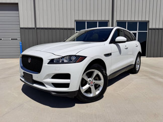 Used 2018 Jaguar F-PACE Premium image 1