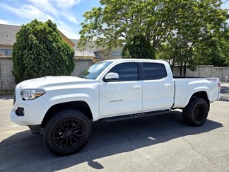 Used 2023 Toyota Tacoma TRD Off-Road image 1