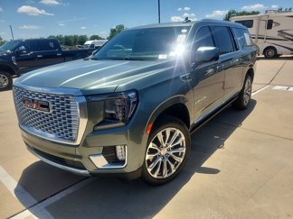 Used 2024 GMC Yukon XL Denali w/ Advanced Technology Package image 1
