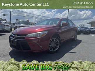 Used 2017 Toyota Camry SE image 1
