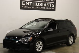 Used 2017 Volkswagen Golf S image 1