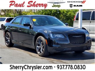 Used 2023 Chrysler 300 Touring w/ Sport Appearance Package image 1