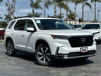 New 2025 Honda Pilot Touring image 1