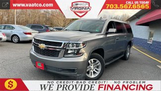 Used 2018 Chevrolet Suburban LT image 1
