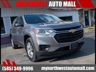 Used 2018 Chevrolet Traverse LS image 1