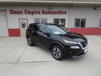 Used 2023 Nissan Rogue SV image 1