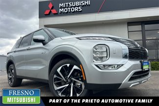 New 2025 Mitsubishi Outlander SE image 1