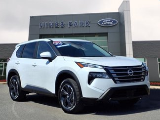 Used 2024 Nissan Rogue SV image 1