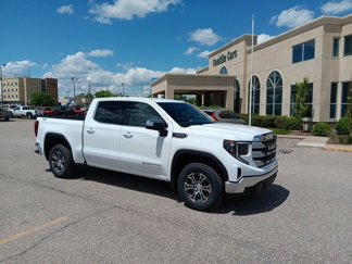 New 2025 GMC Sierra 1500 SLE w/ X31 Off-Road Package image 1