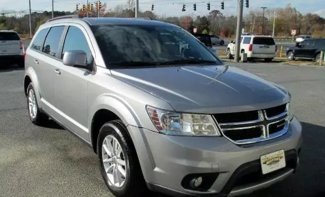 Used 2016 Dodge Journey SXT w/ Comfort/Convenience Group image 1