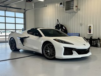 Used 2023 Chevrolet Corvette Z06 w/ Engine Appearance Package image 1