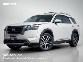 New 2025 Nissan Pathfinder Platinum image 1