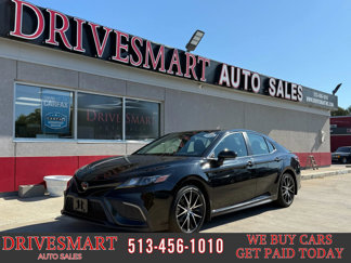 Used 2023 Toyota Camry SE image 1