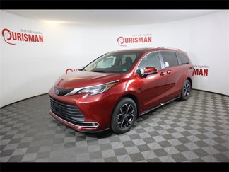 Used 2025 Toyota Sienna Platinum image 1