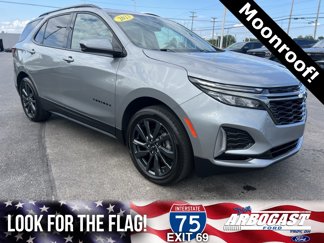 Used 2023 Chevrolet Equinox RS image 1