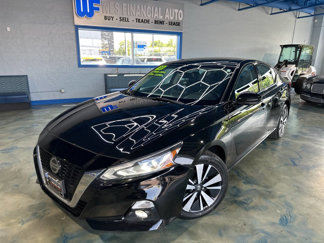 Used 2019 Nissan Altima 2.5 SV image 1