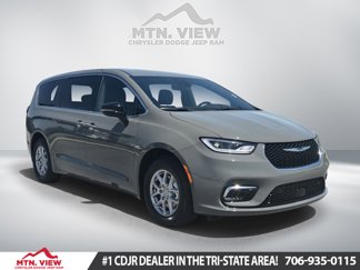 New 2025 Chrysler Pacifica Select image 1