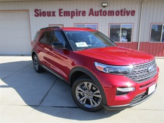 Used 2023 Ford Explorer XLT w/ Equipment Group 202A image 1