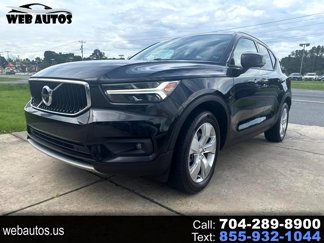 Used 2022 Volvo XC40 T5 Momentum image 1