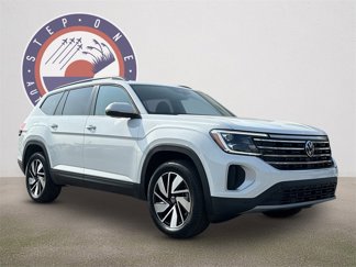 New 2025 Volkswagen Atlas SE image 1