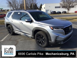 New 2025 Honda Pilot Touring image 1