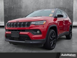 Used 2024 Jeep Compass Latitude w/ Altitude Special Edition image 1
