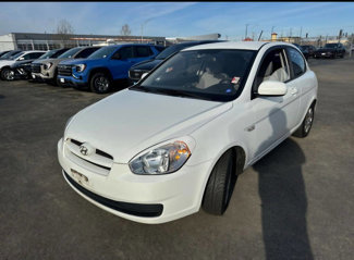 Used 2011 Hyundai Accent GS image 1