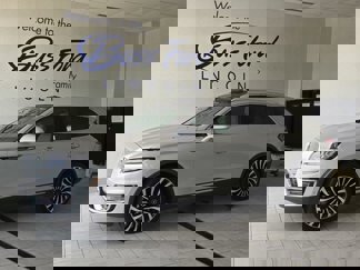 Used 2019 Lincoln Nautilus Black Label image 1