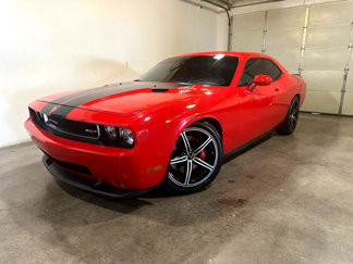 Used 2010 Dodge Challenger SRT8 image 1