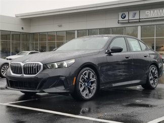 New 2025 BMW i5 xDrive40 w/ M Sport Package image 1