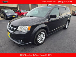 Used 2019 Dodge Grand Caravan SXT image 1