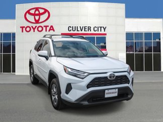 Used 2025 Toyota RAV4 XLE image 1