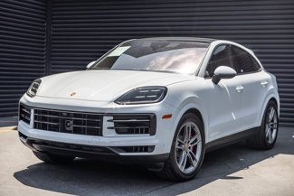 Certified 2025 Porsche Cayenne S image 1