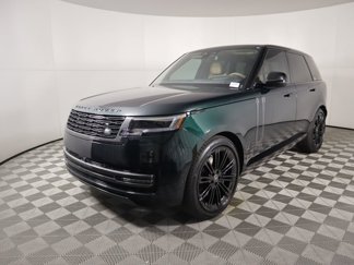 New 2025 Land Rover Range Rover SE image 1